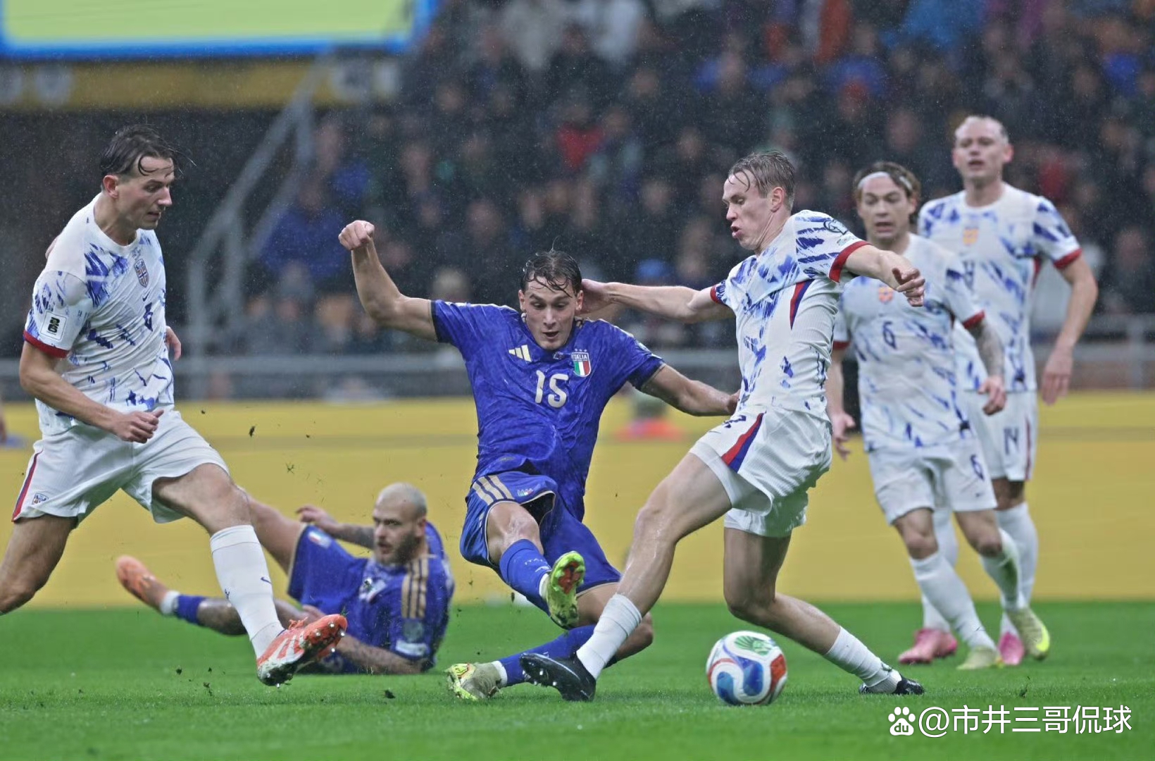 意大利遭遇欧预赛失利,遭到对手反超了 意大利遭遇欧预赛失利,遭到对手反超了